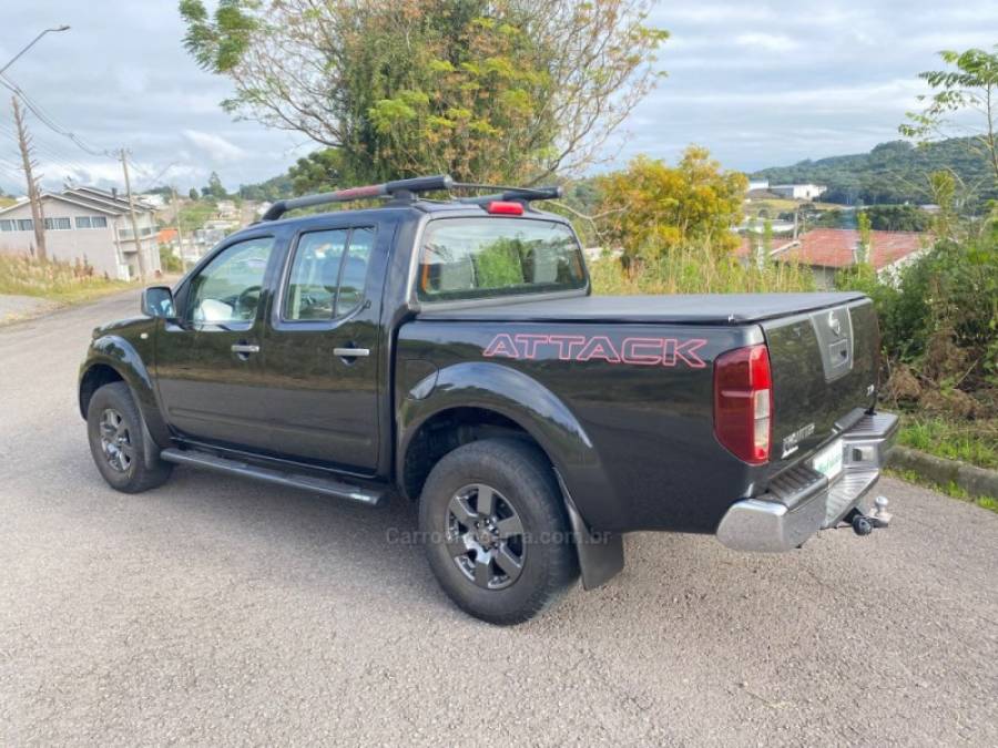 NISSAN - FRONTIER - 2013/2014 - Preta - R$ 90.000,00