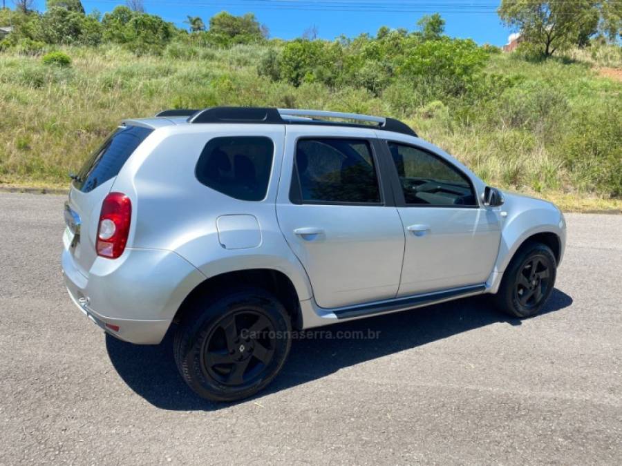 RENAULT - DUSTER - 2014/2015 - Prata - R$ 52.000,00