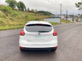 FORD - FOCUS - 2017/2017 - Branca - R$ 69.000,00