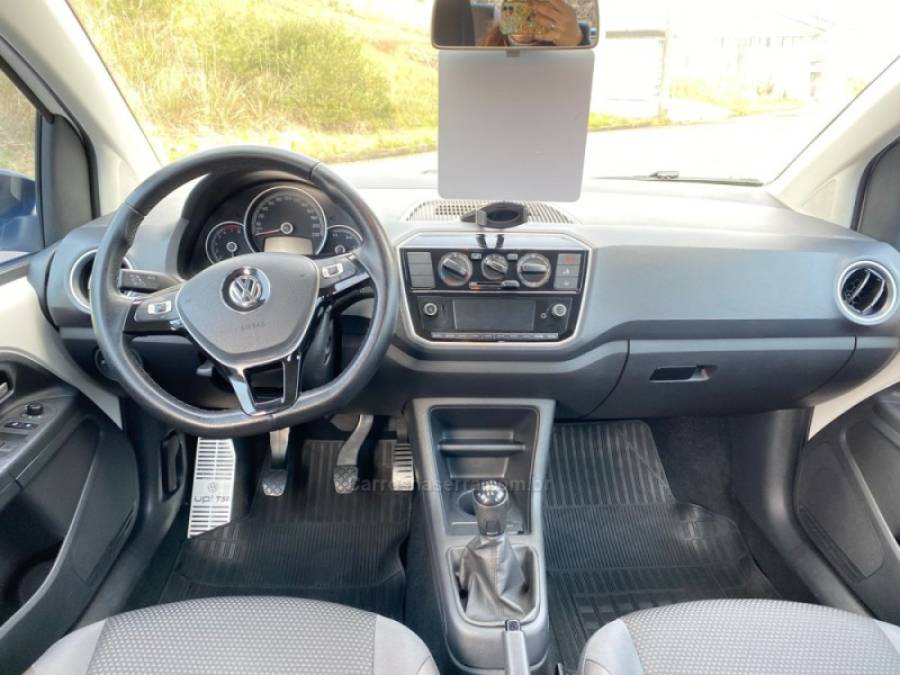 VOLKSWAGEN - UP - 2019/2020 - Branca - R$ 68.000,00