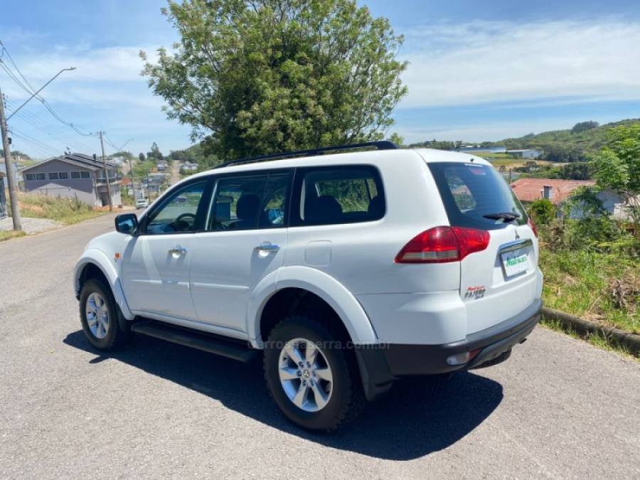 MITSUBISHI - PAJERO - 2015/2016 - Branca - R$ 130.000,00