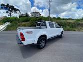 TOYOTA - HILUX - 2011/2011 - Branca - R$ 106.000,00