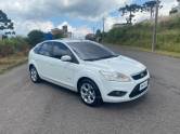 FORD - FOCUS - 2011/2012 - Branca - R$ 45.300,00