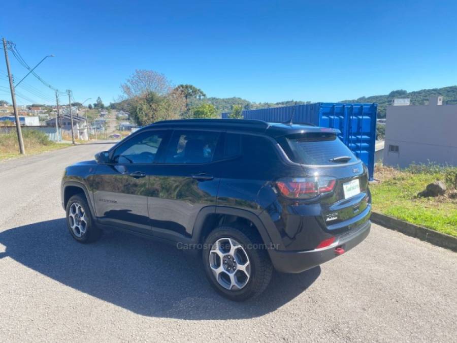 JEEP - COMPASS - 2022/2023 - Preta - R$ 184.000,00