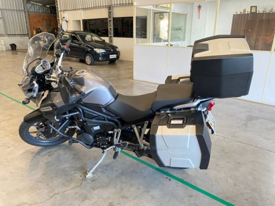 TRIUMPH - TIGER EXPLORER - 2015/2016 - Cinza - R$ 56.000,00
