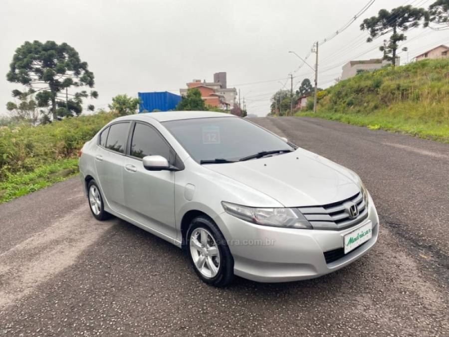 HONDA - CITY - 2011/2012 - Prata - R$ 42.000,00
