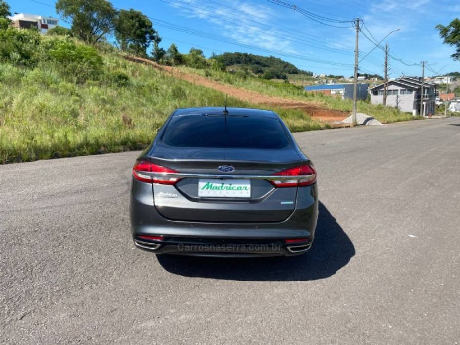 FORD - FUSION - 2018/2018 - Cinza - R$ 95.000,00