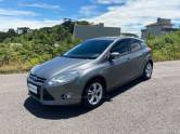 FORD - FOCUS - 2013/2014 - Cinza - R$ 51.000,00
