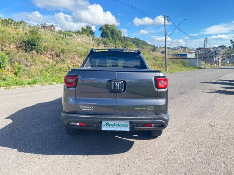 FIAT - TORO - 2023/2024 - Cinza - R$ 135.000,00