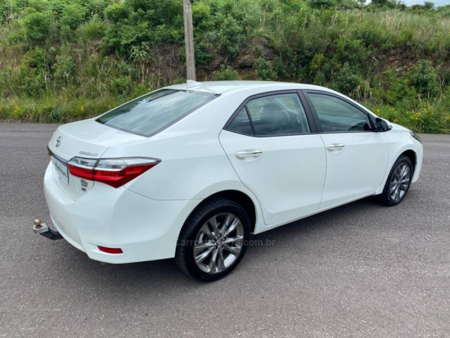 TOYOTA - COROLLA - 2019/2019 - Branca - R$ 108.000,00