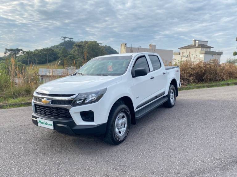 CHEVROLET - S10 - 2022/2023 - Branca - R$ 152.000,00