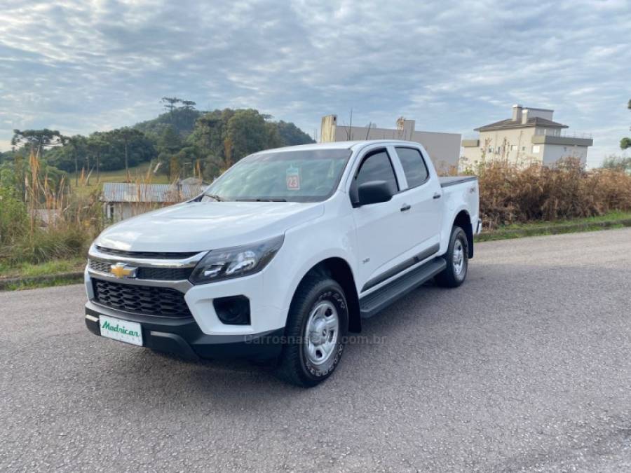 CHEVROLET - S10 - 2022/2023 - Branca - R$ 149.900,00