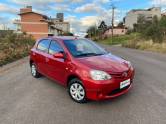 TOYOTA - ETIOS - 2013/2013 - Vermelha - R$ 40.000,00