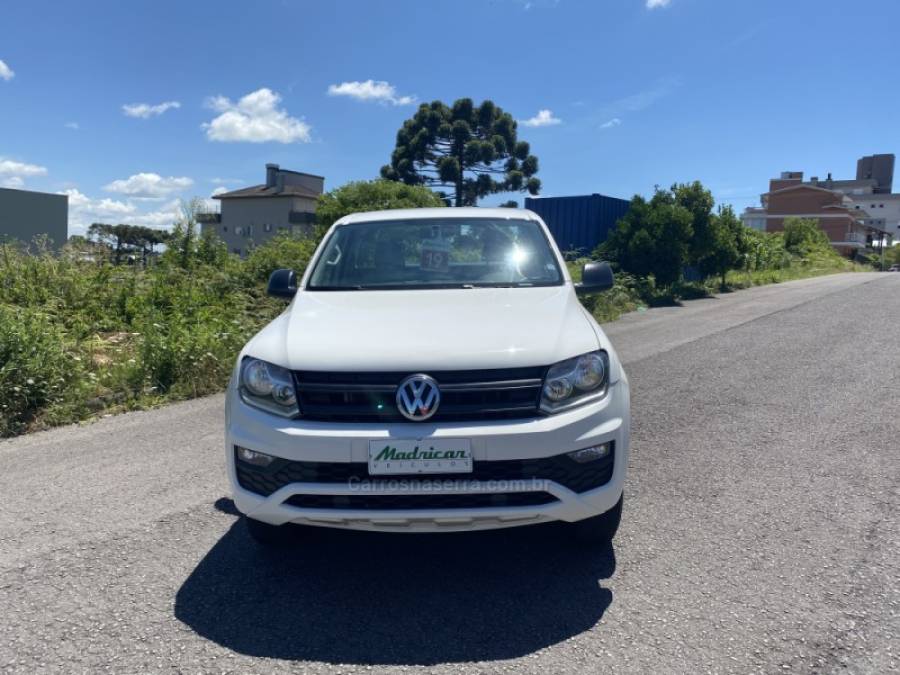 VOLKSWAGEN - AMAROK - 2018/2019 - Branca - R$ 108.000,00
