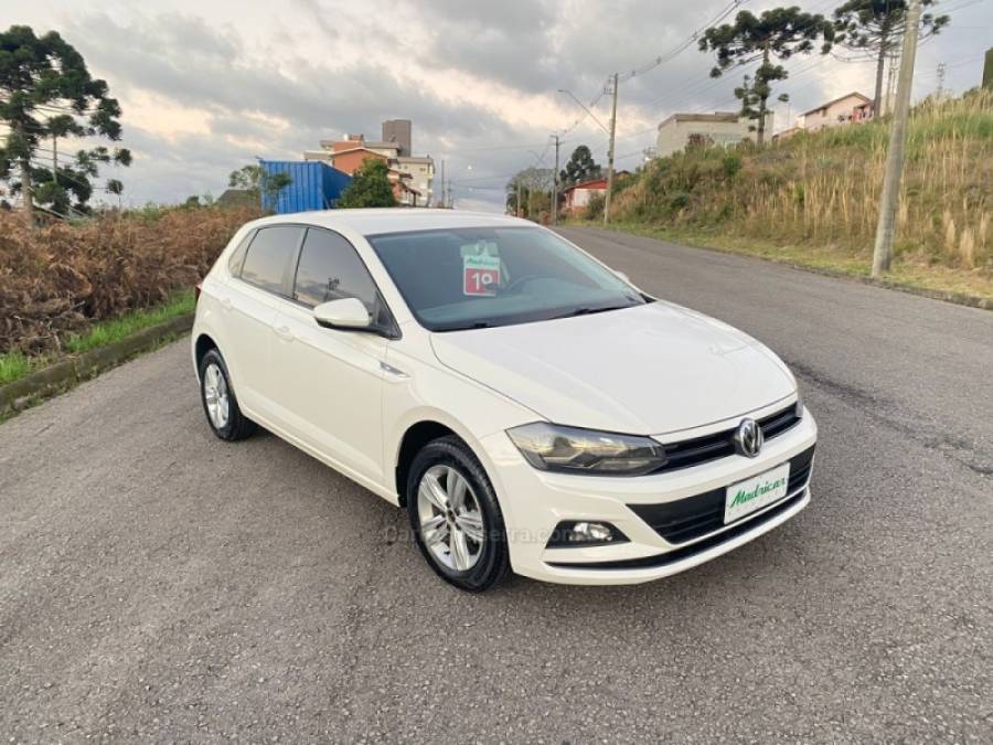 VOLKSWAGEN - POLO - 2018/2019 - Branca - R$ 63.500,00