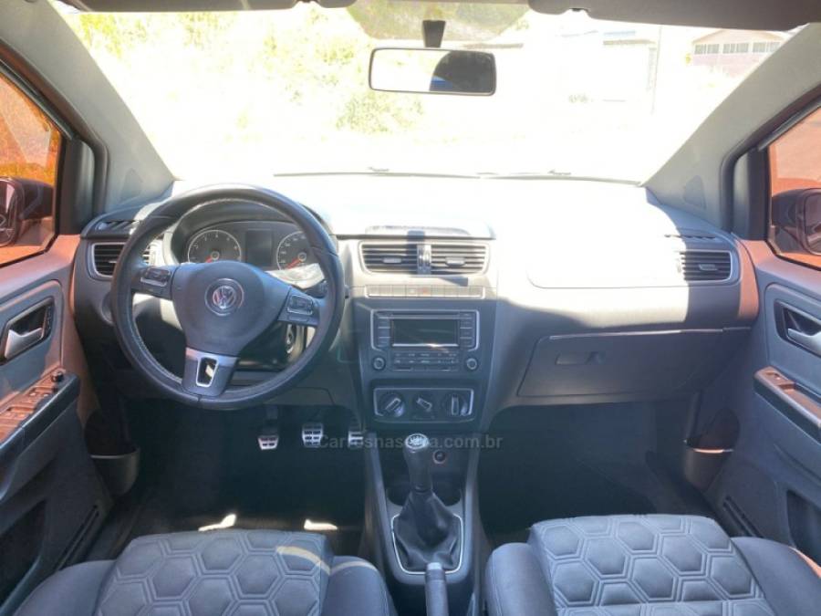 VOLKSWAGEN - FOX - 2014/2014 - Preta - R$ 42.500,00