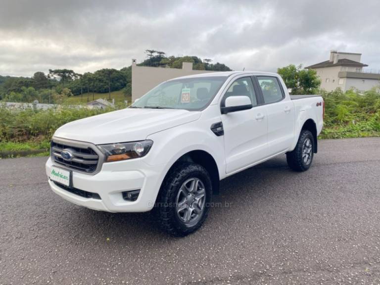 FORD - RANGER - 2019/2020 - Branca - R$ 138.000,00