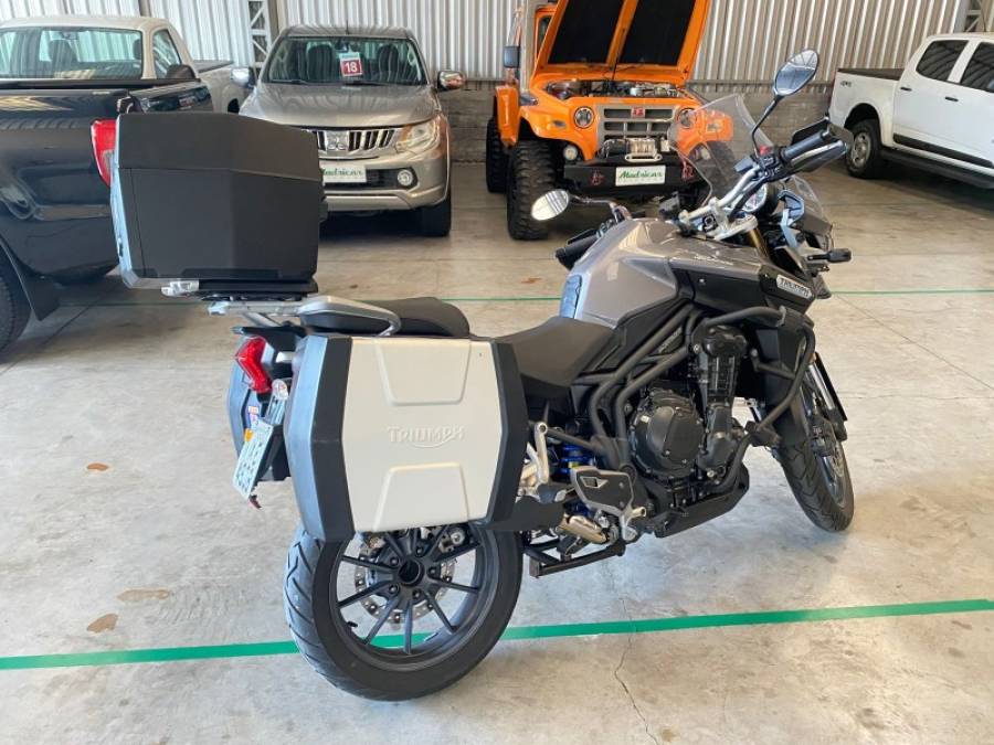 TRIUMPH - TIGER EXPLORER - 2015/2016 - Cinza - R$ 56.000,00