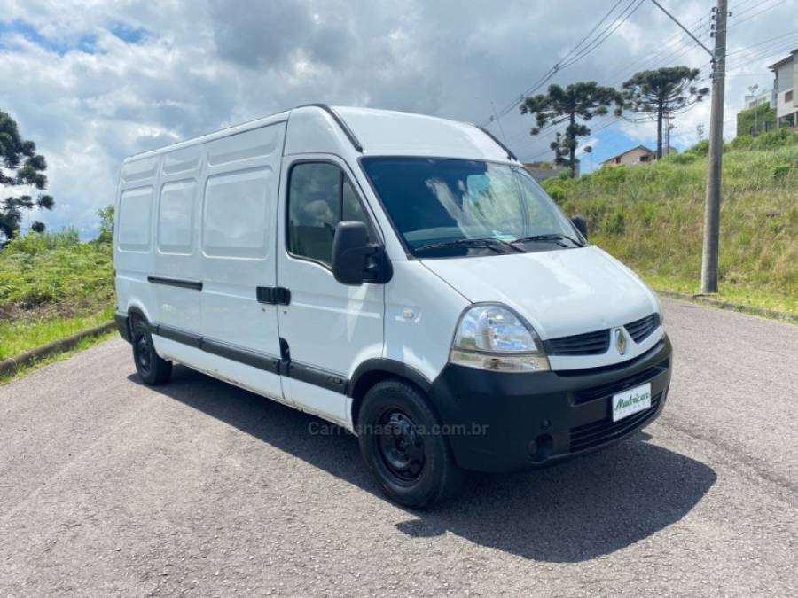 RENAULT - MASTER - 2010/2011 - Branca - R$ 99.000,00