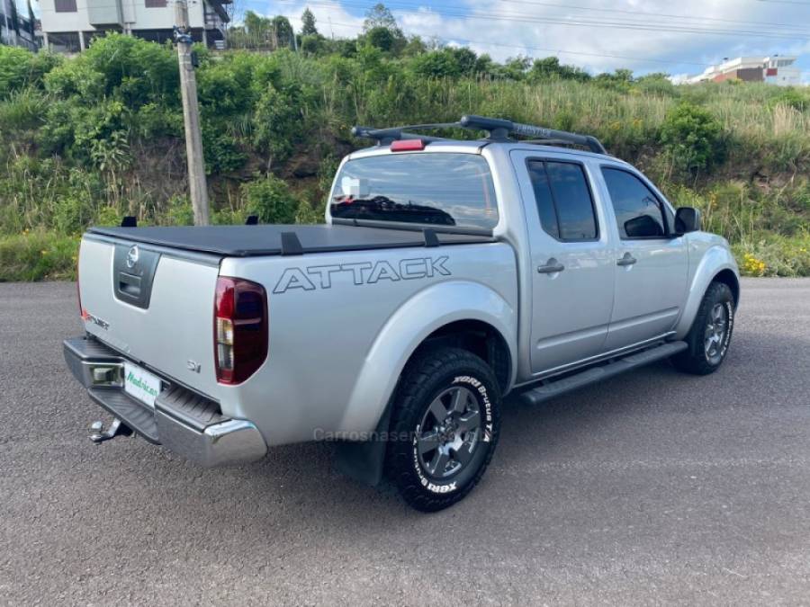 NISSAN - FRONTIER - 2013/2014 - Prata - R$ 101.000,00