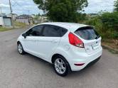 FORD - FIESTA - 2016/2017 - Branca - R$ 60.000,00