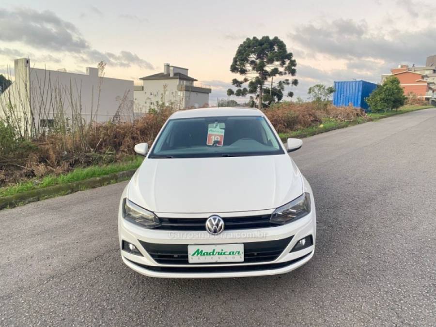 VOLKSWAGEN - POLO - 2018/2019 - Branca - R$ 63.500,00