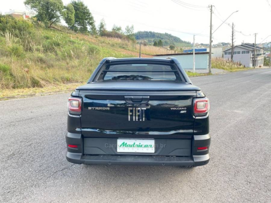 FIAT - STRADA - 2024/2025 - Preta - R$ 127.000,00