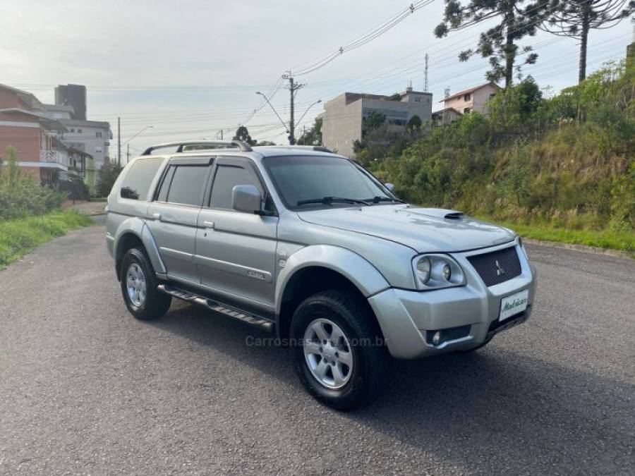 MITSUBISHI - PAJERO SPORT - 2008/2009 - Prata - R$ 62.000,00