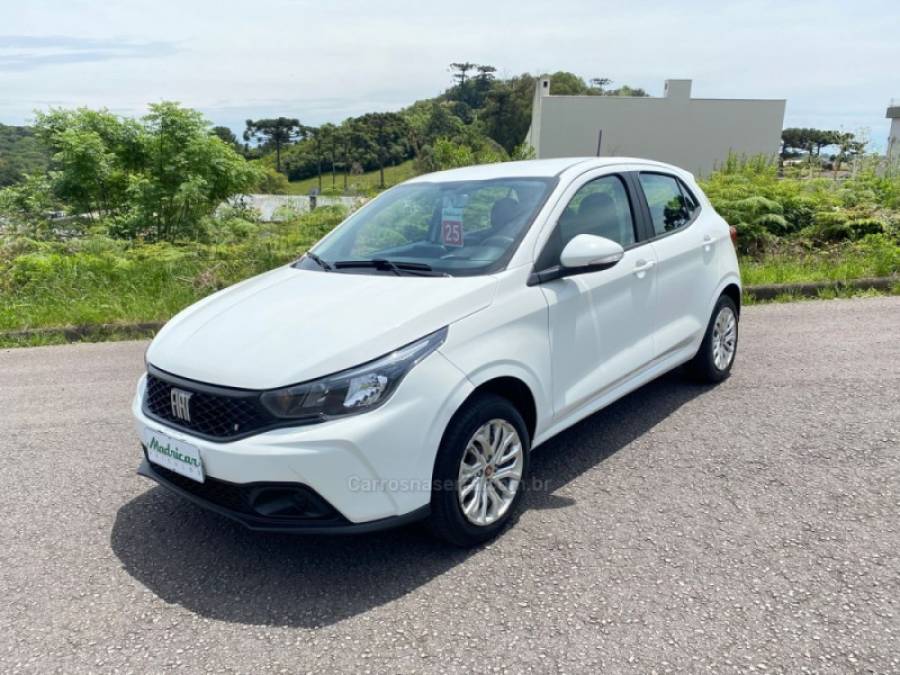FIAT - ARGO - 2024/2025 - Branca - R$ 75.000,00