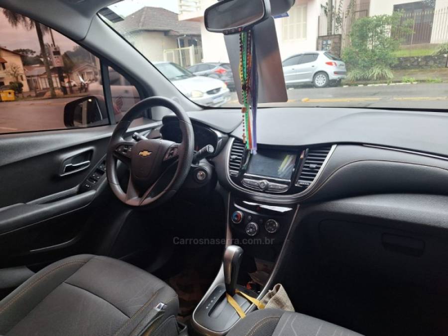 CHEVROLET - TRACKER - 2018/2018 - Vermelha - R$ 84.500,00