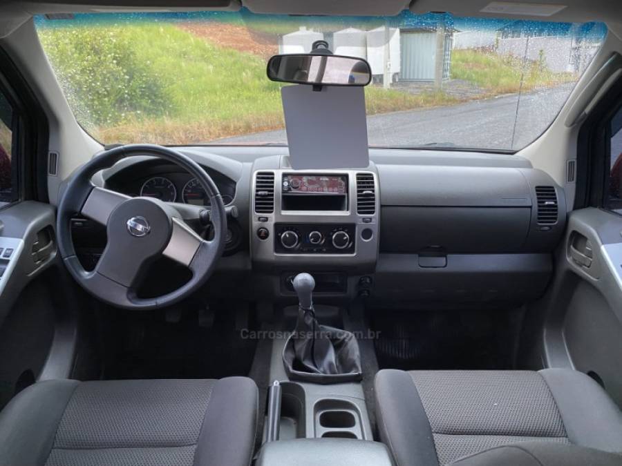 NISSAN - FRONTIER - 2014/2015 - Vermelha - R$ 95.000,00