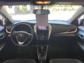 TOYOTA - YARIS - 2021/2022 - Branca - R$ 86.000,00