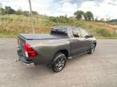 TOYOTA - HILUX - 2023/2024 - Cinza - R$ 235.000,00