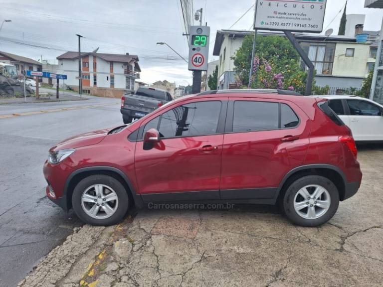 CHEVROLET - TRACKER - 2018/2018 - Vermelha - R$ 84.500,00