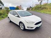 FORD - FOCUS - 2017/2017 - Branca - R$ 69.000,00