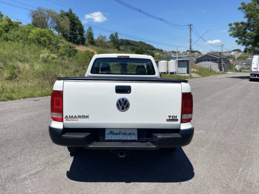 VOLKSWAGEN - AMAROK - 2018/2019 - Branca - R$ 108.000,00