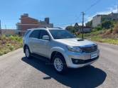 TOYOTA - HILUX SW4 - 2012/2012 - Prata - R$ 130.000,00