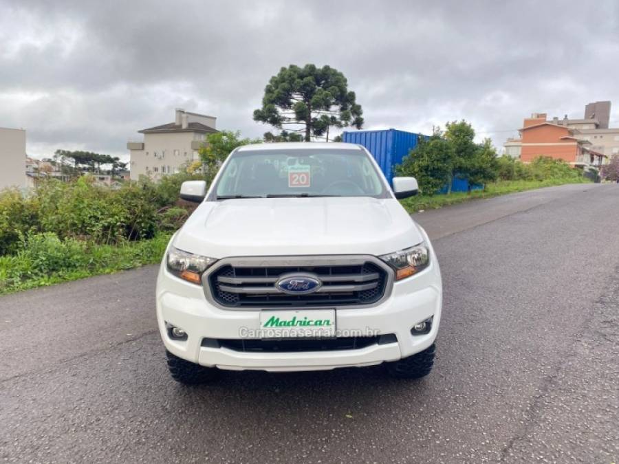 FORD - RANGER - 2019/2020 - Branca - R$ 138.000,00