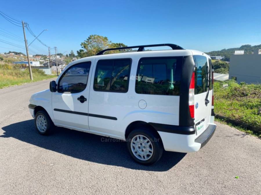 FIAT - DOBLÓ - 2006/2006 - Branca - Sob Consulta