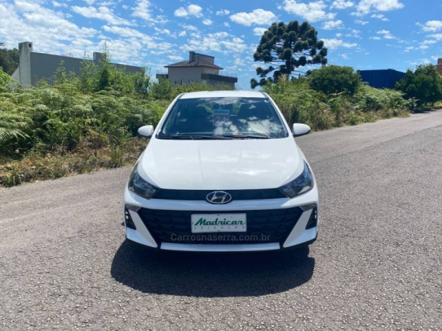 HYUNDAI - HB20 - 2023/2024 - Branca - R$ 66.000,00