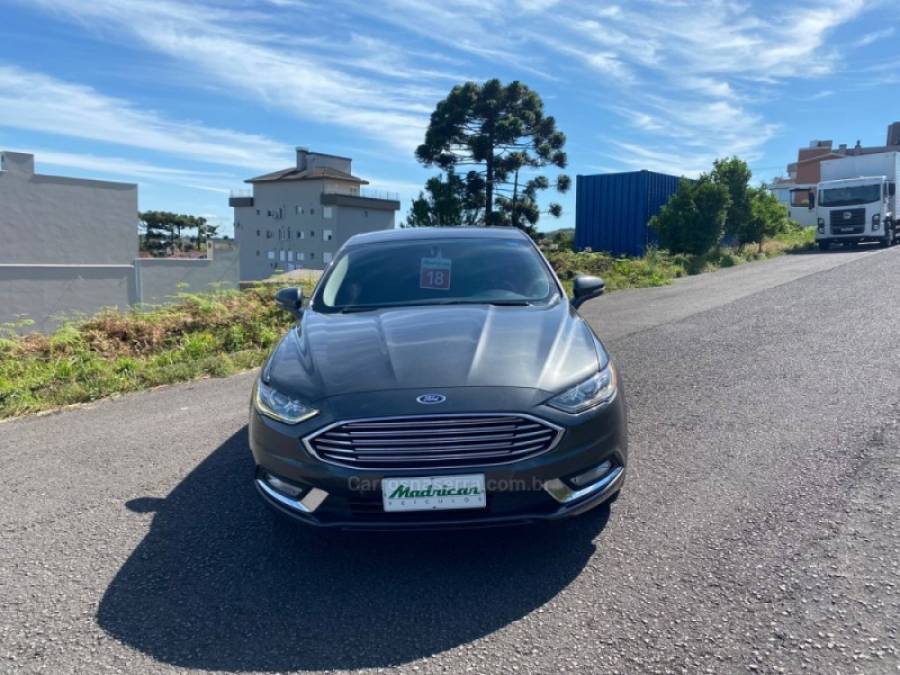 FORD - FUSION - 2018/2018 - Cinza - R$ 95.000,00