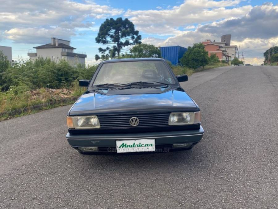 VOLKSWAGEN - VOYAGE - 1993/1994 - Preta - R$ 55.000,00