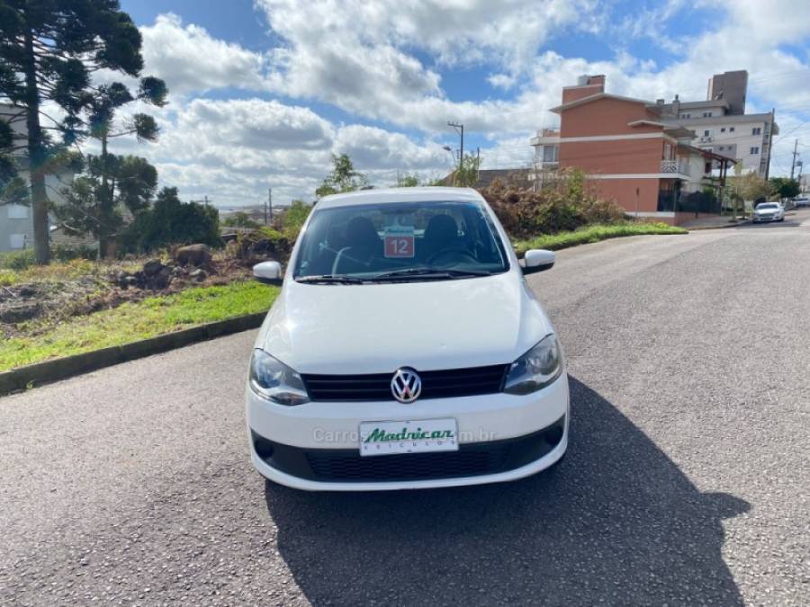 VOLKSWAGEN - FOX - 2012/2012 - Branca - R$ 32.500,00