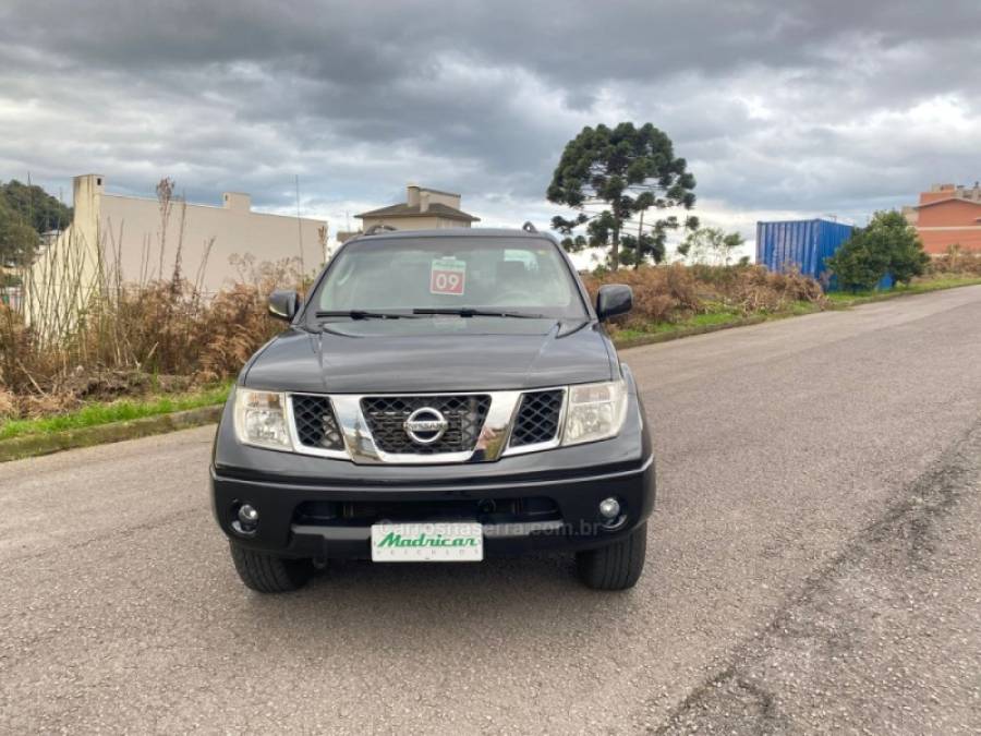 NISSAN - FRONTIER - 2008/2009 - Preta - R$ 74.000,00