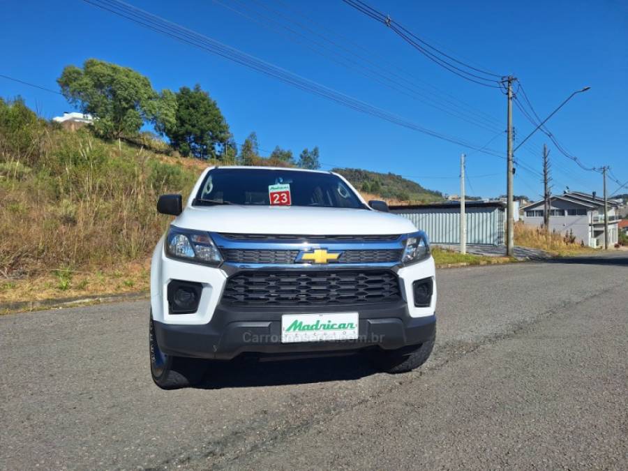 CHEVROLET - S10 - 2022/2023 - Branca - R$ 152.000,00