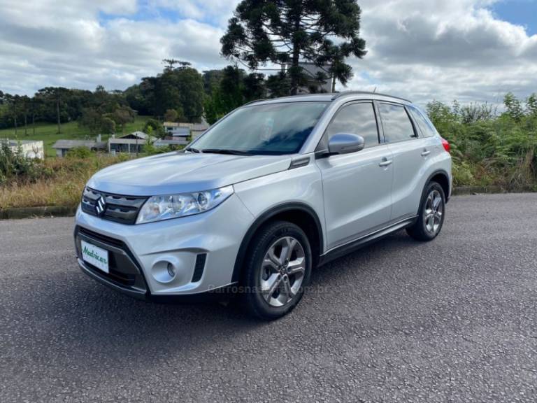 SUZUKI - VITARA - 2017/2018 - Prata - R$ 87.000,00