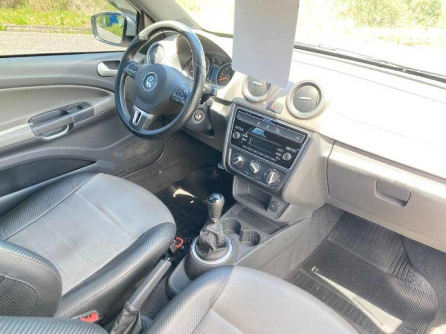 VOLKSWAGEN - SAVEIRO - 2015/2016 - Branca - R$ 73.000,00