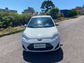 FORD - FIESTA - 2013/2014 - Branca - R$ 40.000,00