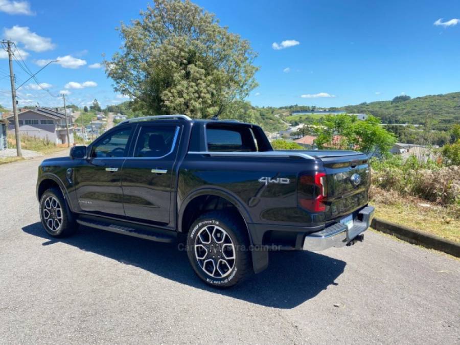 FORD - RANGER - 2023/2024 - Preta - R$ 310.000,00