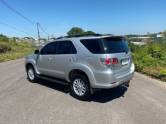 TOYOTA - HILUX SW4 - 2012/2012 - Prata - R$ 130.000,00